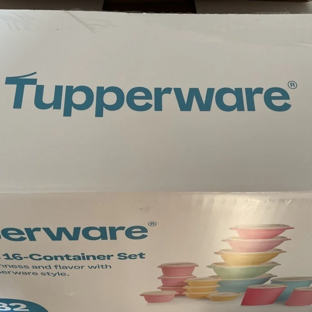 New with box Tupperware Heritage Collection 32 Piece Food Storage Container Set